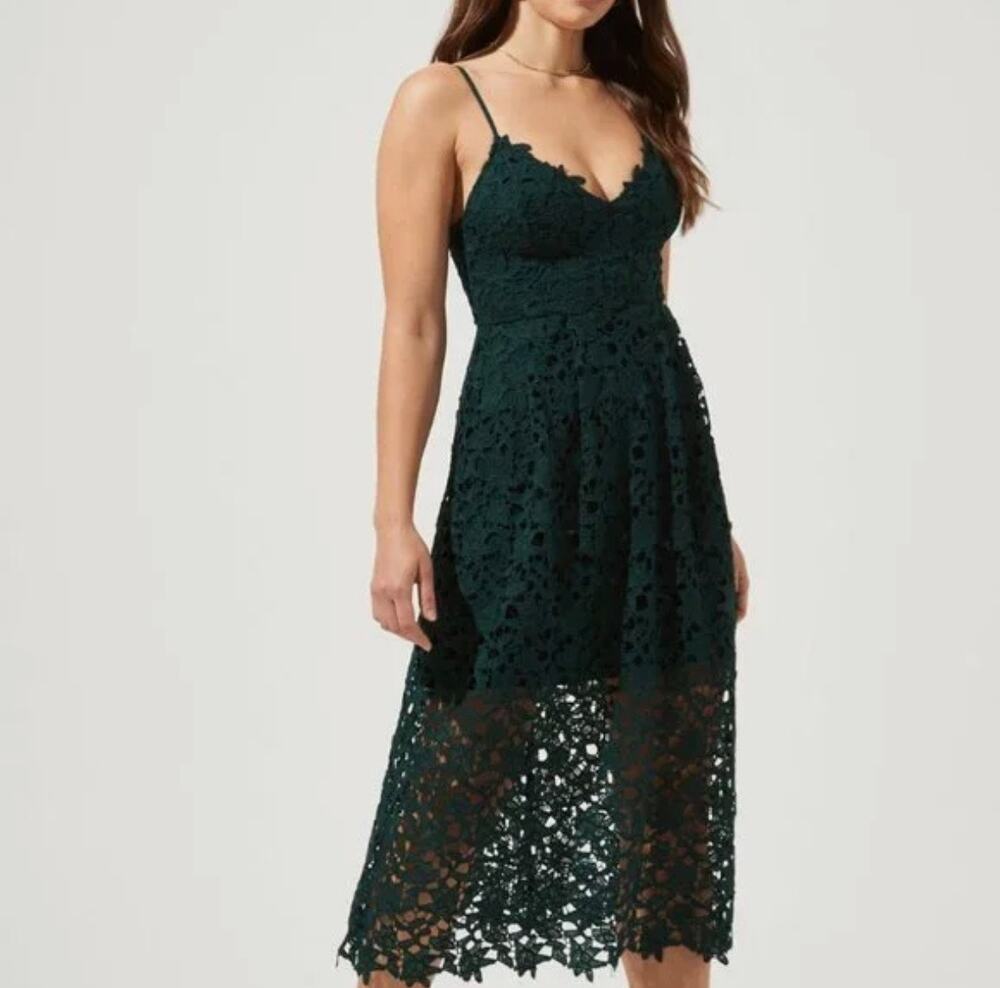 ASTR Green Lace Dress Women's M Hunter Green Adjustable Straps Back Zip V-neck